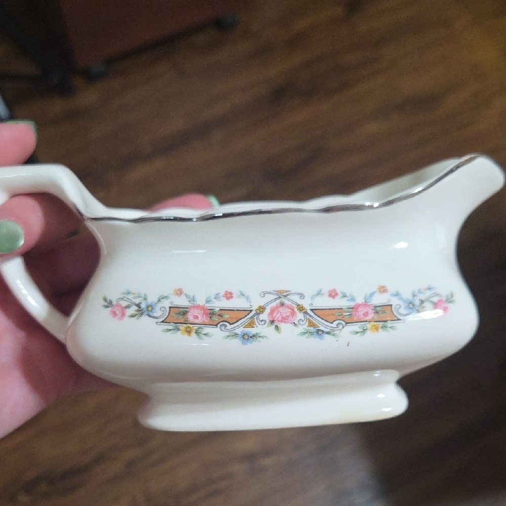 Collectable Vintage W.S. George Lido White Gravy Boat